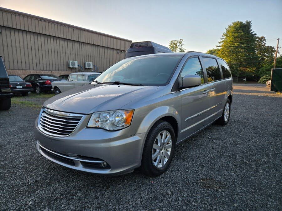 2015 Chrysler Town & Country Touring-L FWD