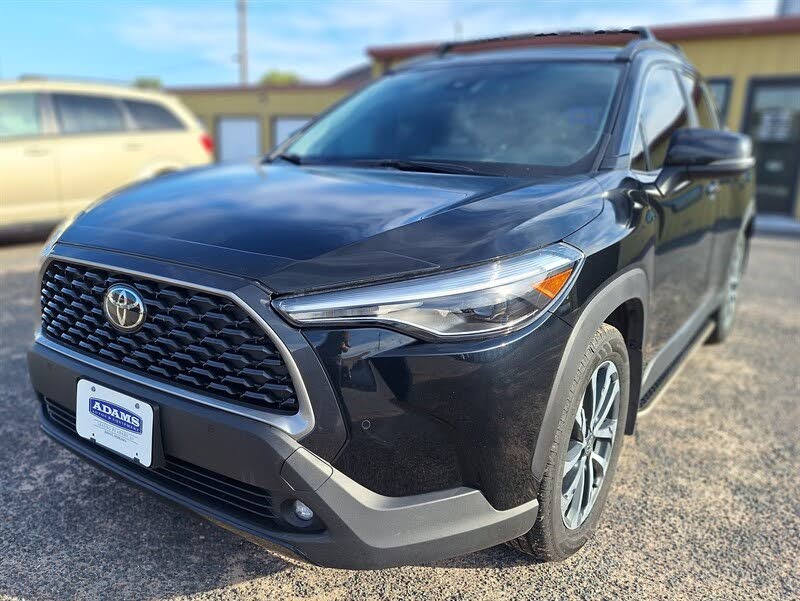2022 Toyota Corolla Cross XLE AWD