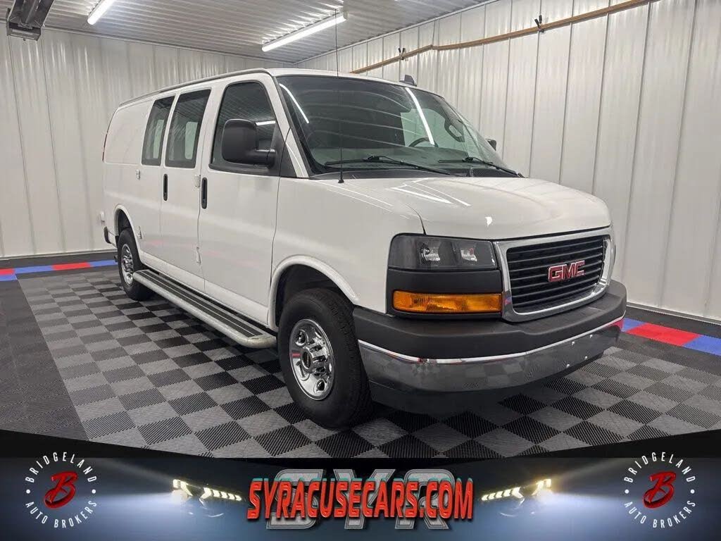 2023 GMC Savana Cargo 2500 RWD