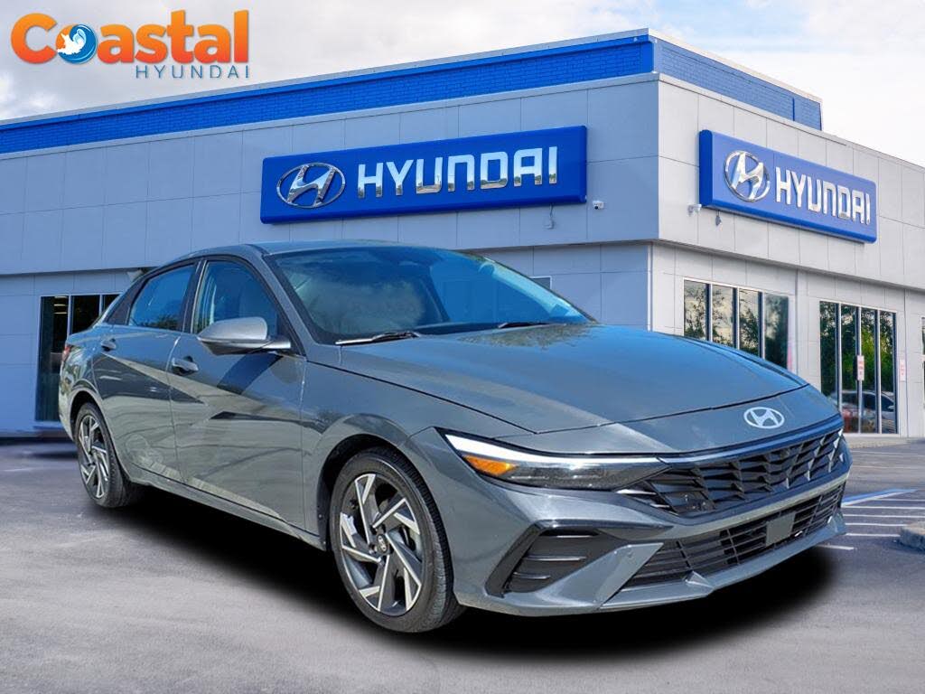 2024 Hyundai Elantra Limited FWD