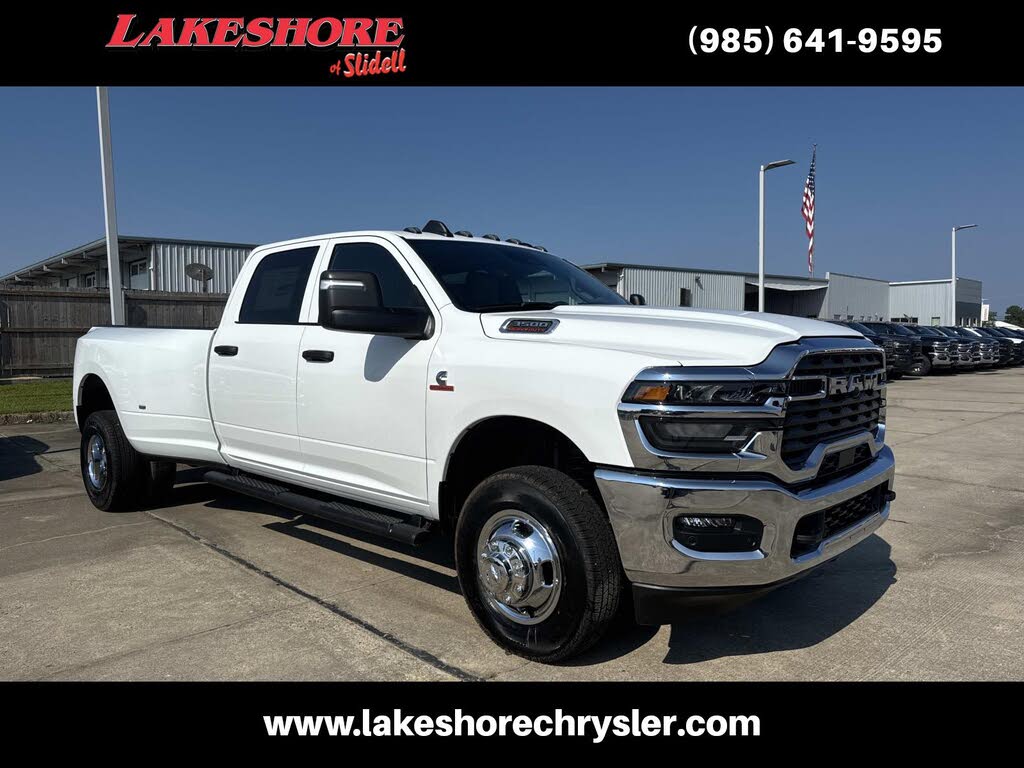 2026 RAM 3500 Tradesman Crew Cab LB DRW 4WD