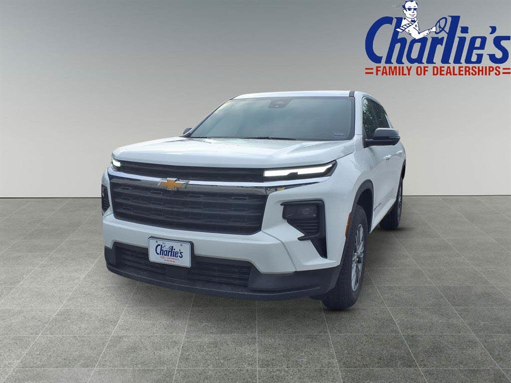 2024 Chevrolet Traverse LS FWD