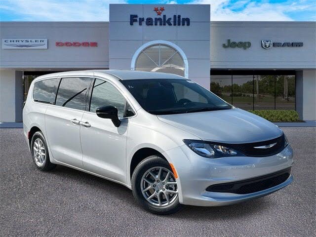 2026 Chrysler Voyager LX FWD