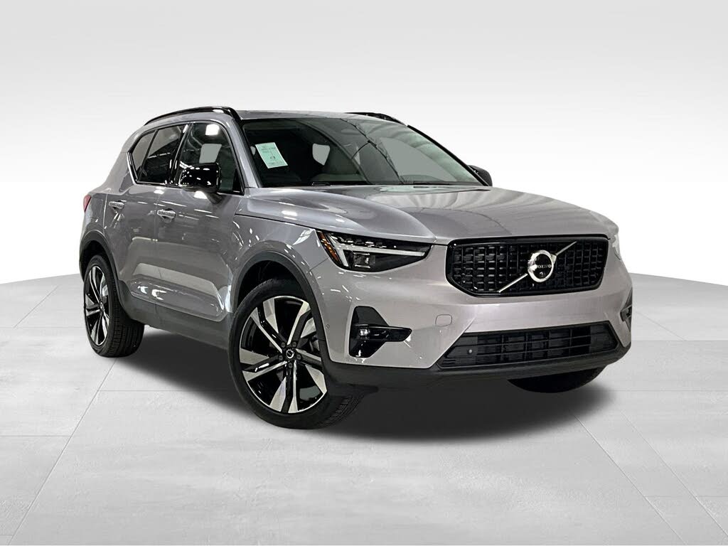 2026 Volvo XC40 B5 Ultra AWD