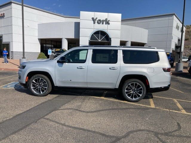 2024 Jeep Wagoneer L Series III 4WD