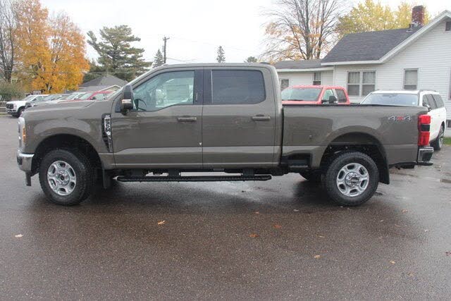 2026 Ford F-350 Super Duty XLT Crew Cab 4WD