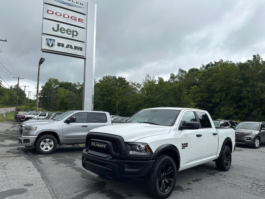 2024 RAM 1500 Classic Warlock Crew Cab 4WD