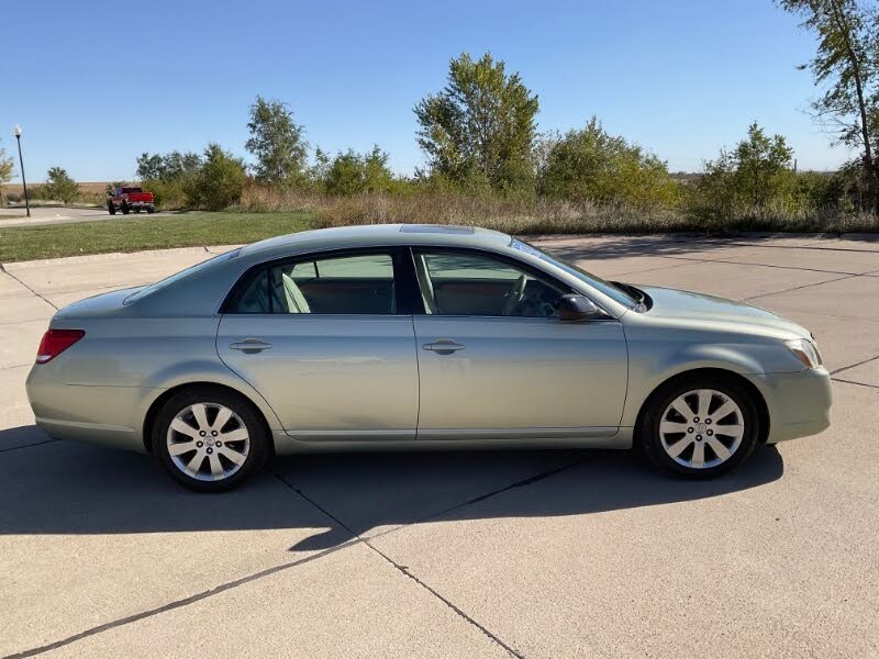 2007 Toyota Avalon XLS
