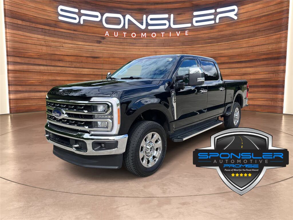 2023 Ford F-250 Super Duty Lariat Crew Cab 4WD