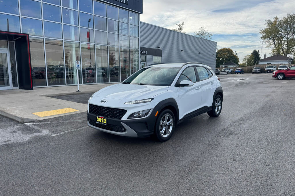 2022 Hyundai Kona Preferred FWD