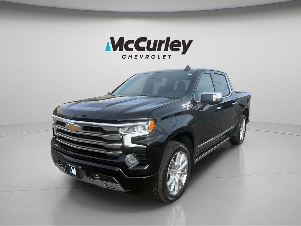 2022 Chevrolet Silverado 1500 High Country Crew Cab 4WD