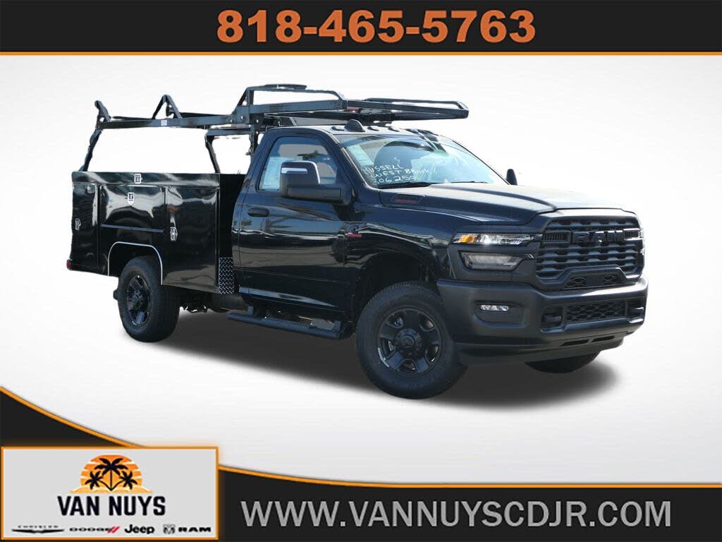 2026 RAM 3500 Chassis Tradesman Regular Cab RWD