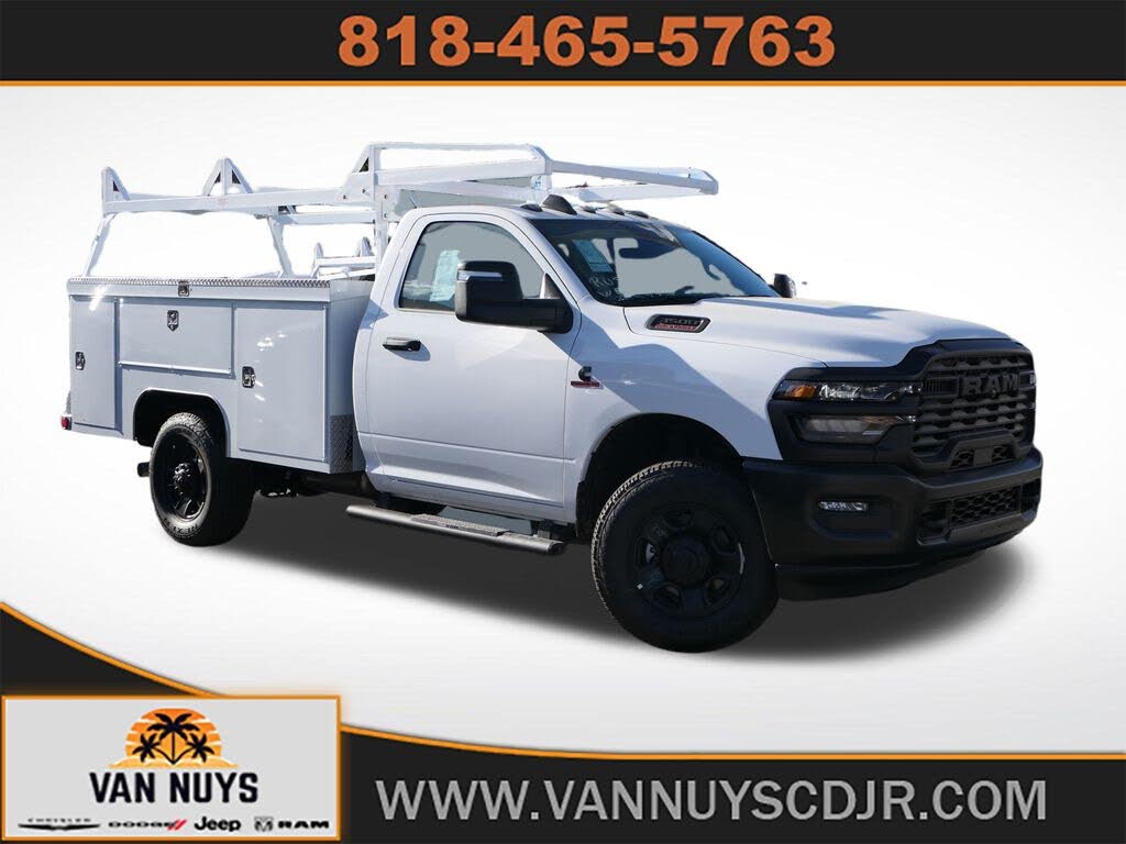 2026 RAM 3500 Chassis Tradesman Regular Cab RWD