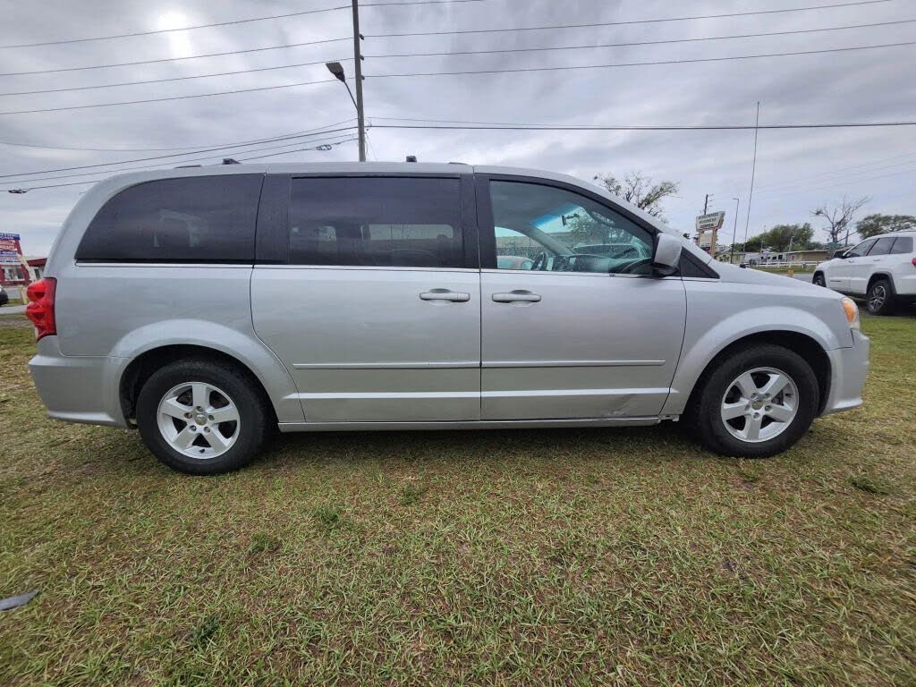 2011 Dodge Grand Caravan Crew FWD