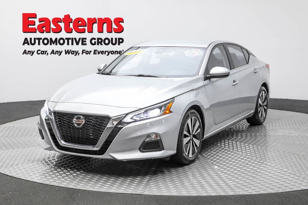 2022 Nissan Altima 2.5 SV FWD