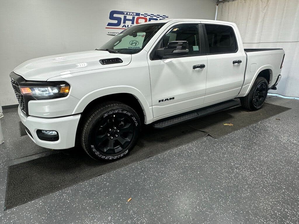 2026 RAM 1500 Big Horn Crew Cab 4WD