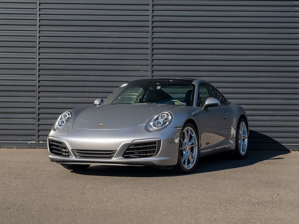 2019 Porsche 911 Carrera S Coupe RWD