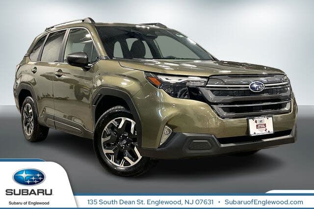 2025 Subaru Forester Premium Crossover AWD