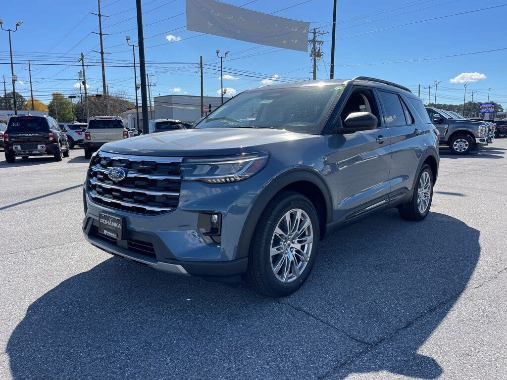 2026 Ford Explorer Active AWD