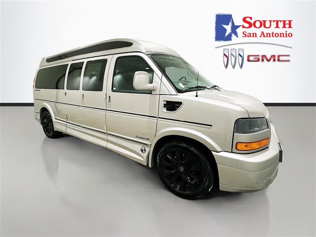 2025 GMC Savana Cargo 2500 RWD