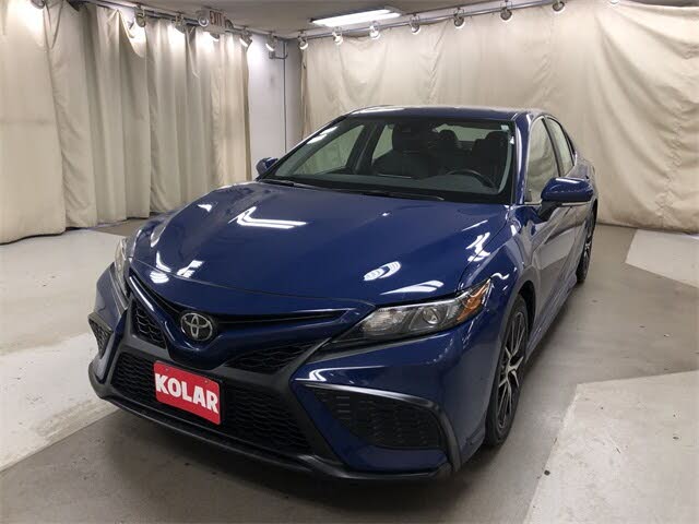 2024 Toyota Camry SE FWD