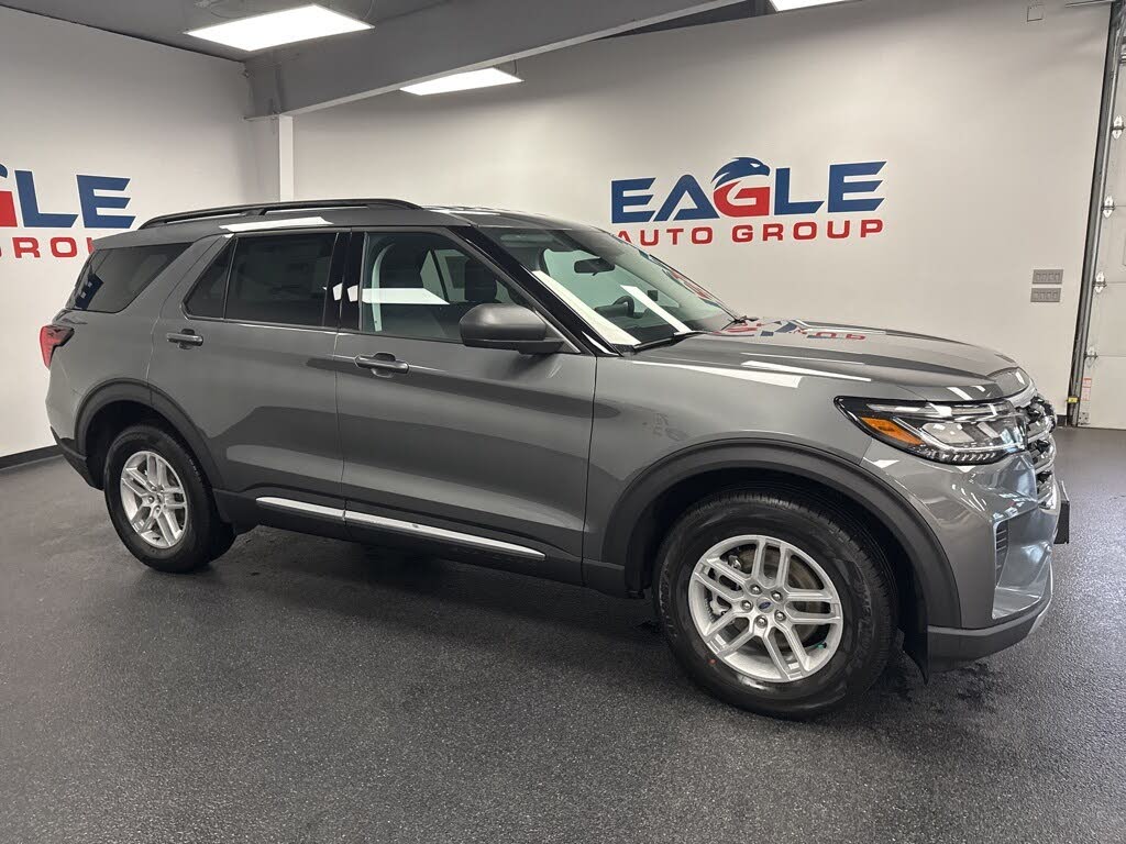 2025 Ford Explorer Active AWD
