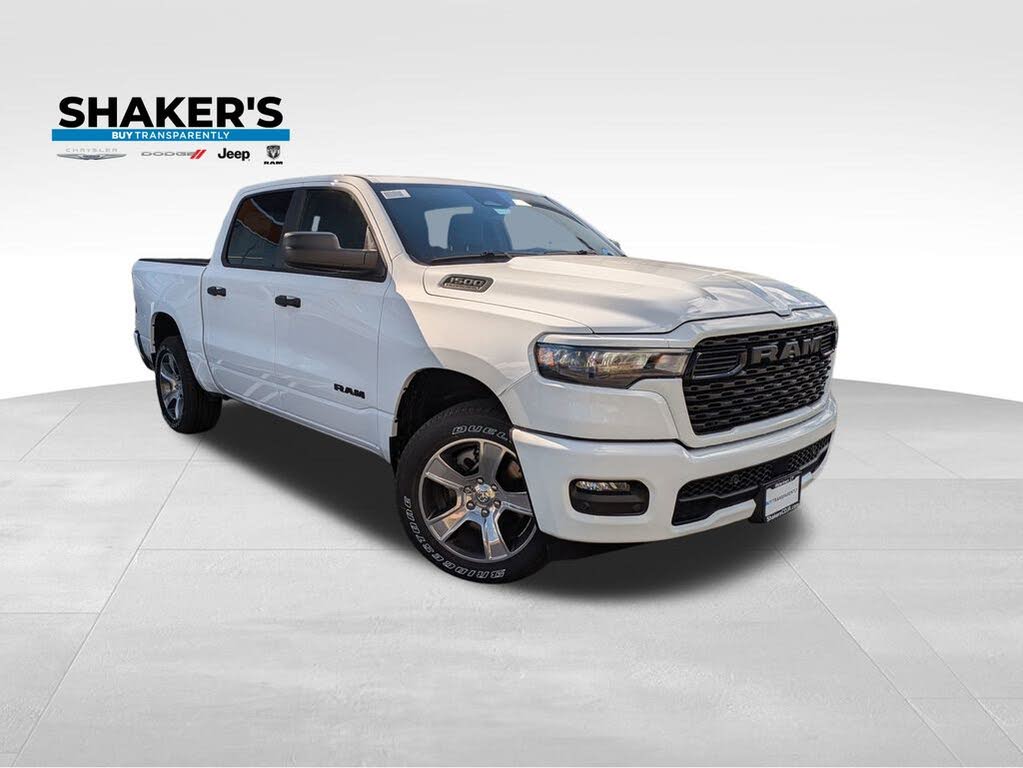 2026 RAM 1500 Express Crew Cab 4WD