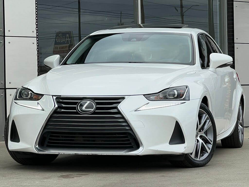 2018 Lexus IS 300 RWD
