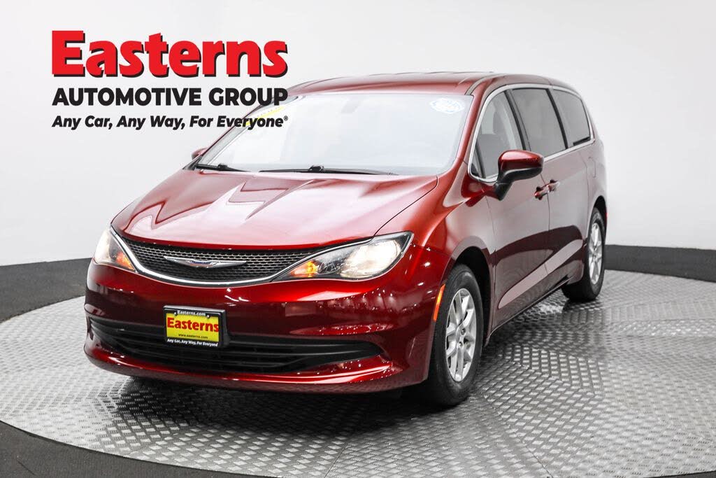 2020 Chrysler Voyager LX FWD