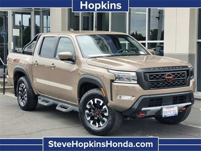 2022 Nissan Frontier PRO-4X Crew Cab 4WD