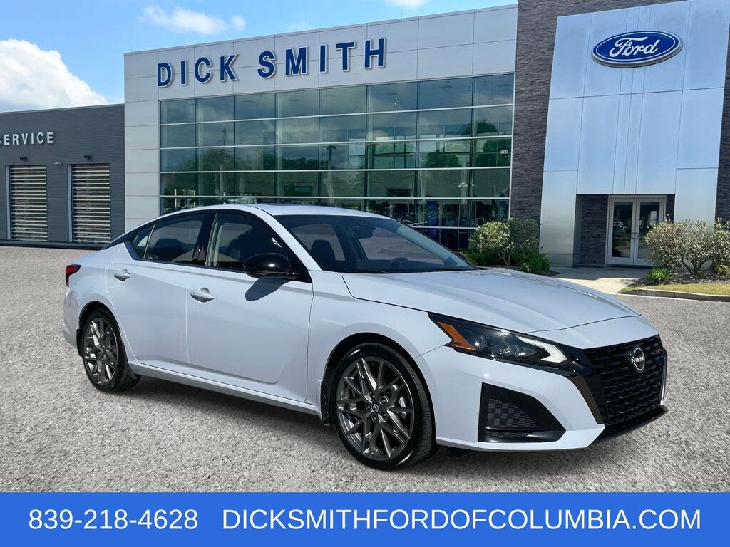 2023 Nissan Altima 2.0 SR FWD