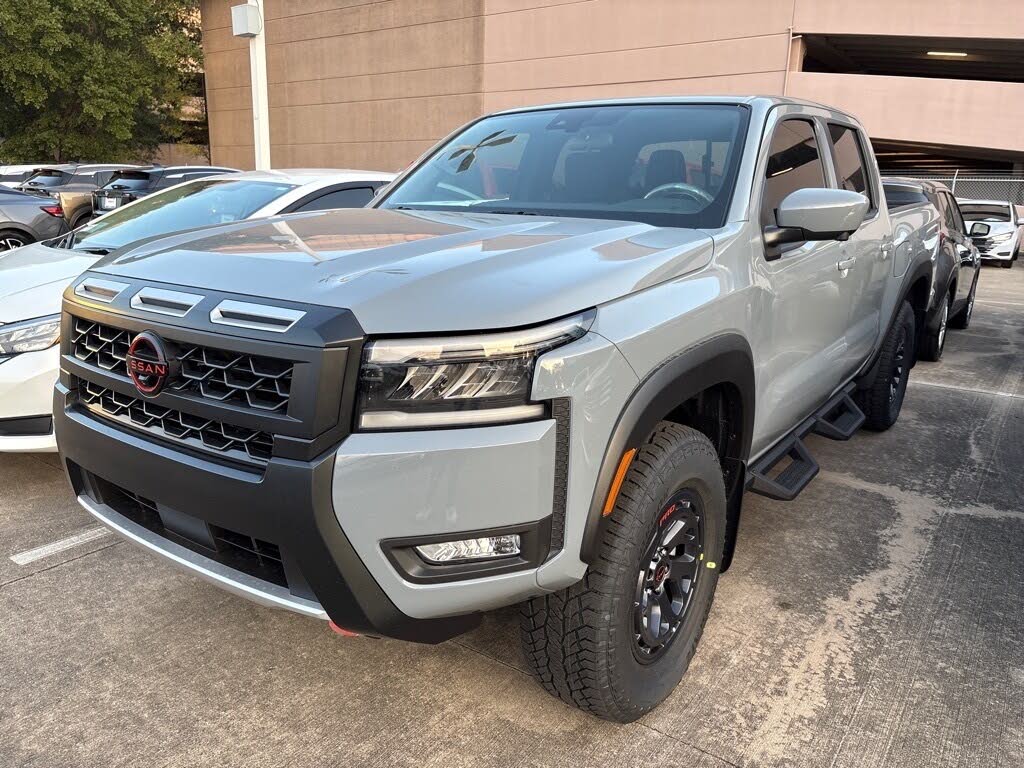 2026 Nissan Frontier PRO-4X Crew Cab 4WD
