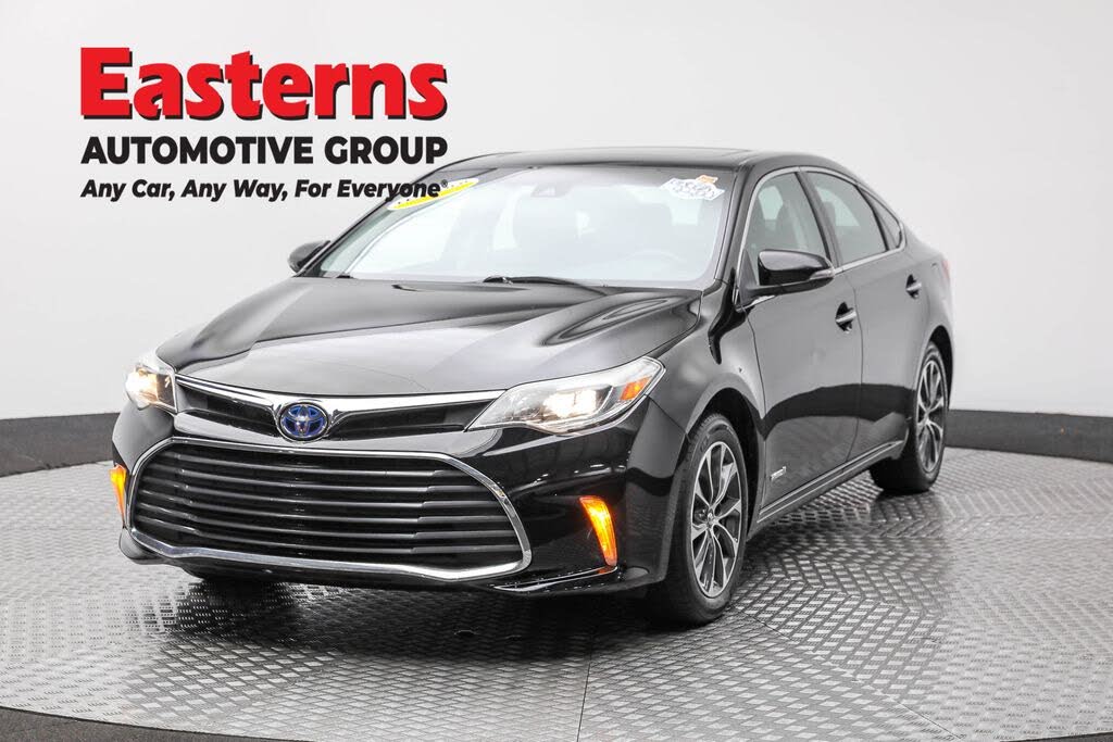 2018 Toyota Avalon Hybrid Limited FWD