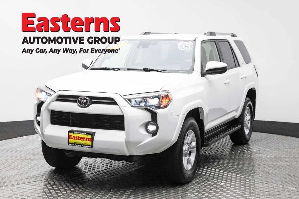 2024 Toyota 4Runner SR5 4WD