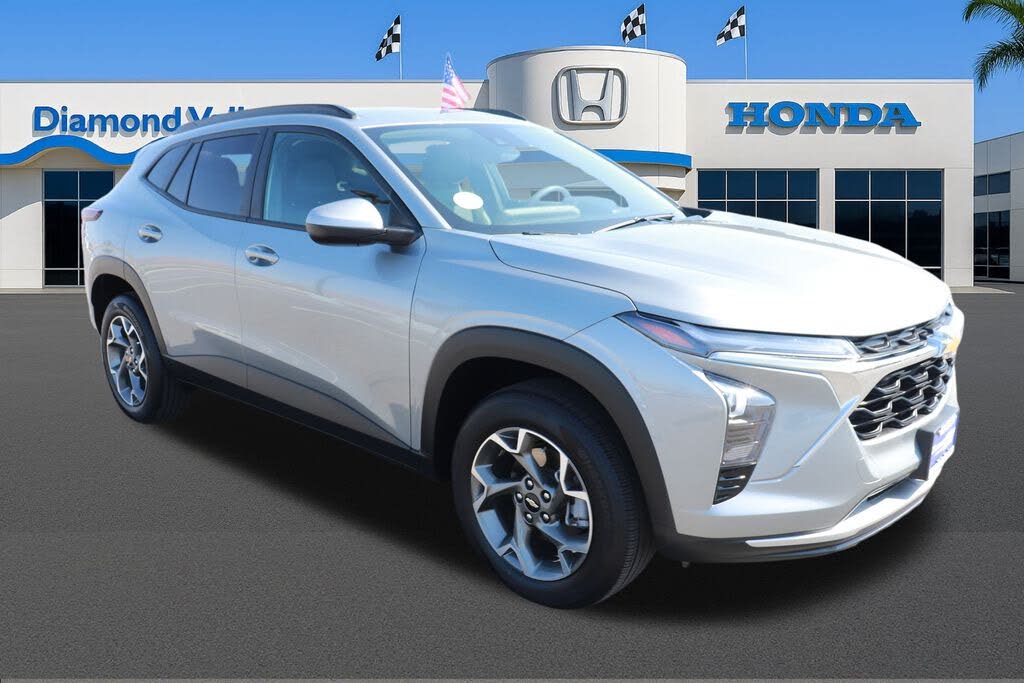 2025 Chevrolet Trax LT FWD