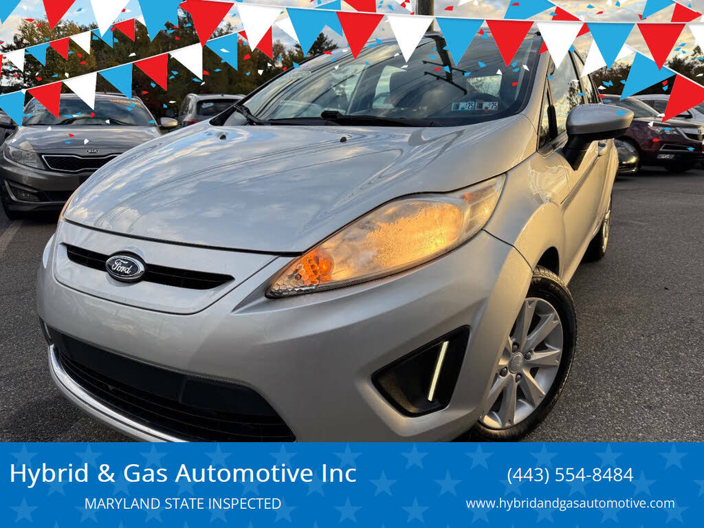 2012 Ford Fiesta SE Hatchback