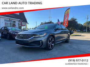 Volkswagen Passat 2.0T R-Line FWD