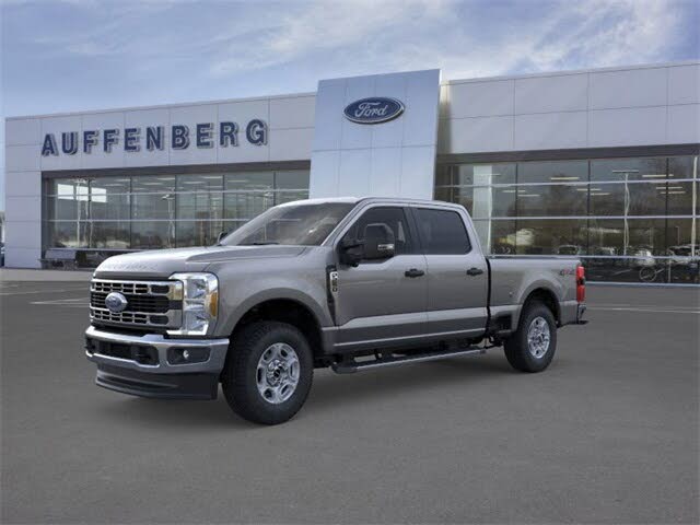 2026 Ford F-250 Super Duty XLT Crew Cab 4WD