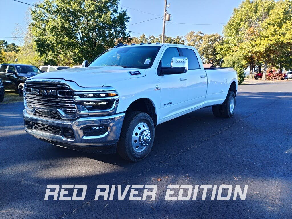 2026 RAM 3500 Laramie Crew Cab LB DRW 4WD
