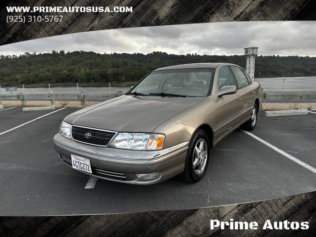 1998 Toyota Avalon 4 Dr XLS Sedan