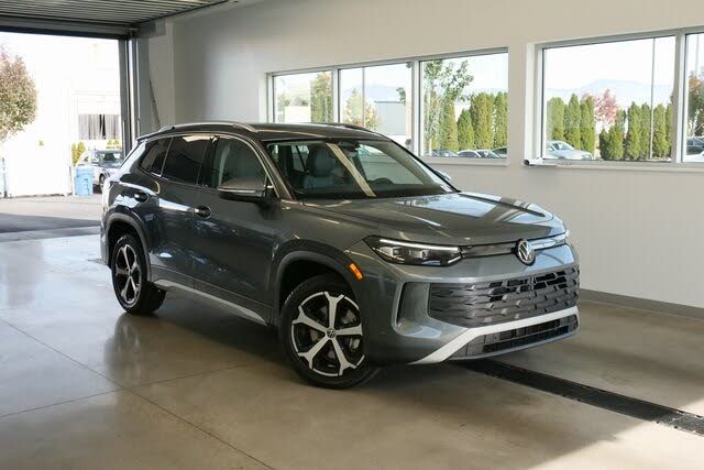 2025 Volkswagen Tiguan SE 4Motion