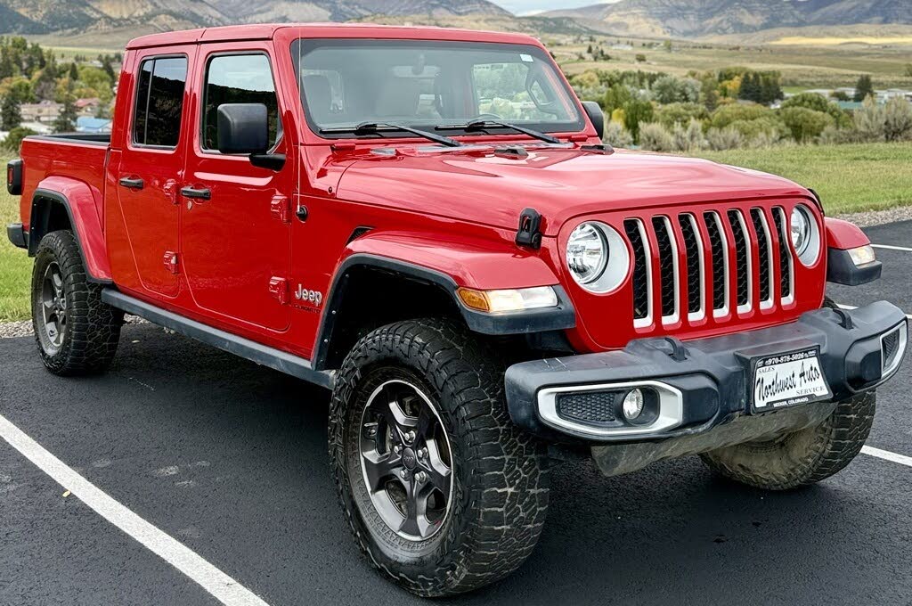2021 Jeep Gladiator Overland Crew Cab 4WD
