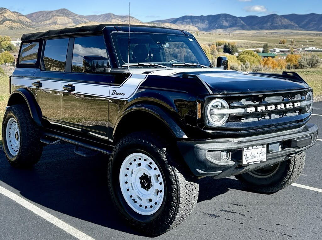 2022 Ford Bronco Outer Banks 4-Door 4WD
