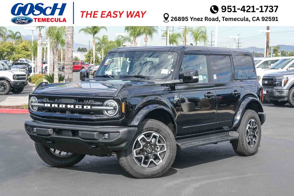 2025 Ford Bronco Outer Banks 4-Door 4WD