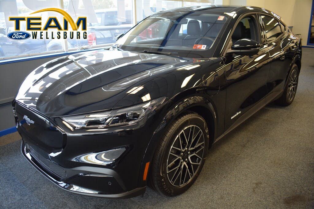 2025 Ford Mustang Mach-E Premium AWD