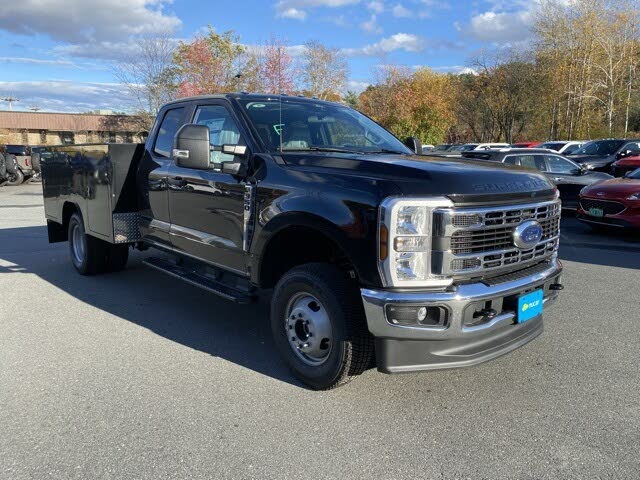 2026 Ford F-350 Super Duty Chassis XL SuperCab DRW 4WD