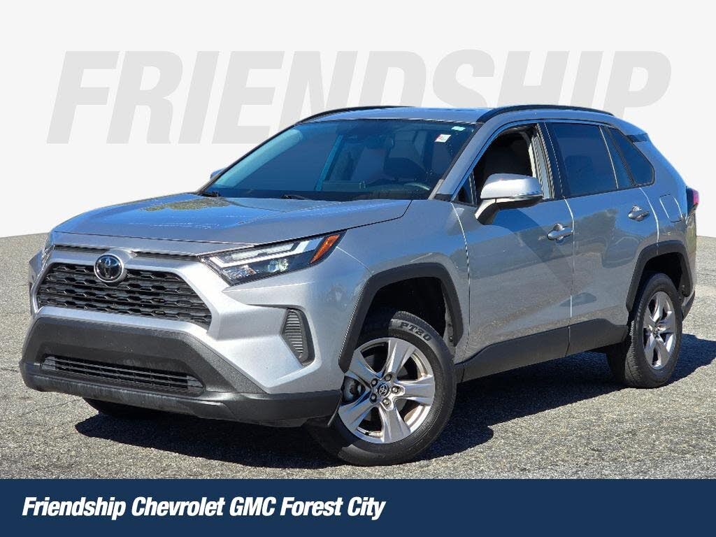 2022 Toyota RAV4 XLE FWD