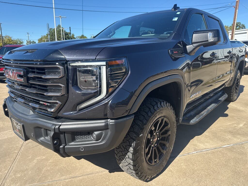 2023 GMC Sierra 1500 AT4X Crew Cab 4WD