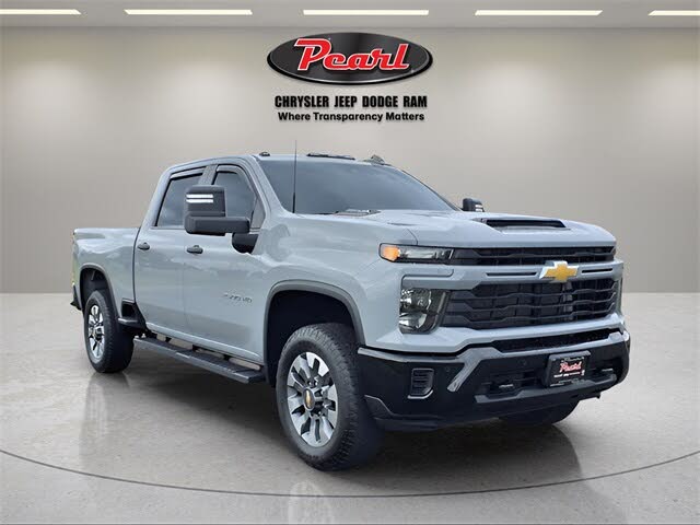 2025 Chevrolet Silverado 2500HD Custom Crew Cab 4WD