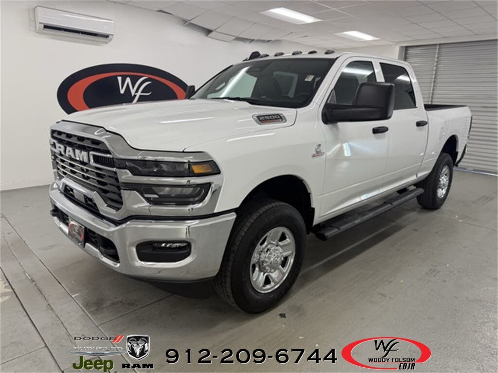 2026 RAM 2500 Tradesman Crew Cab 4WD